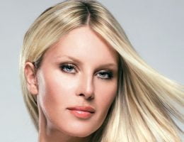 Essens Beauty Cleansing Products -Simona Krainova - Czech Model