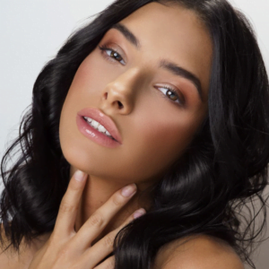 Essens Foundations and Concealers